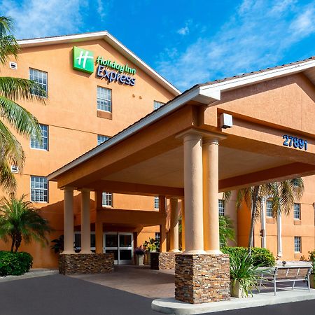 Holiday Inn Express Hotel & Suites Bonita Springs/Naples, An Ihg Hotel Екстериор снимка