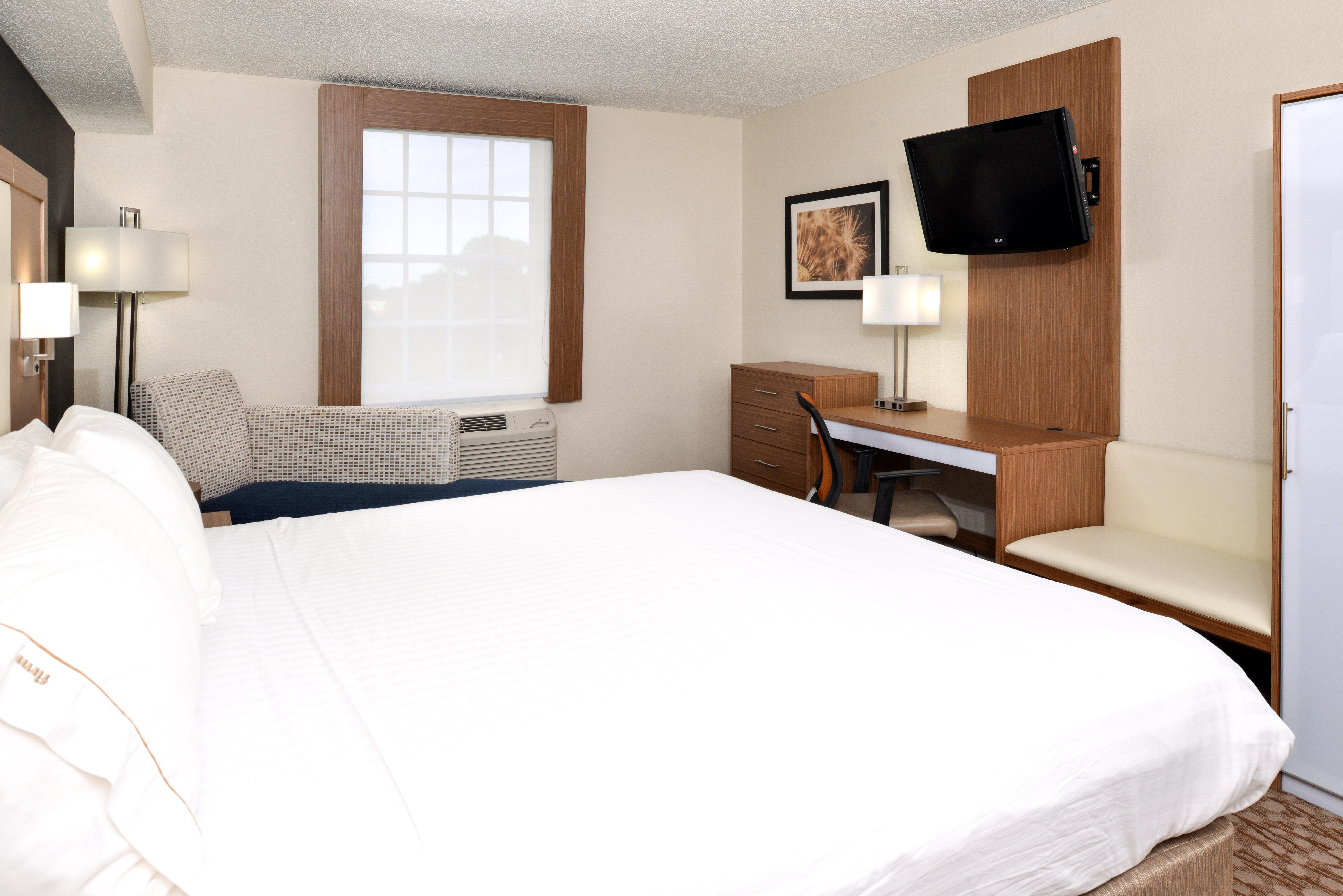 Holiday Inn Express Hotel & Suites Bonita Springs/Naples By Ihg Екстериор снимка